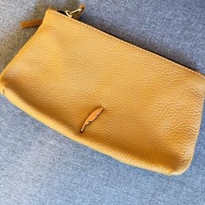 Clutch purse
